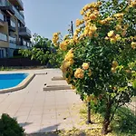 феличита Lägenhet Bjala